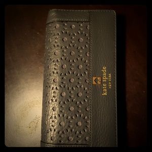 Kate spade wallet ..color is navey...